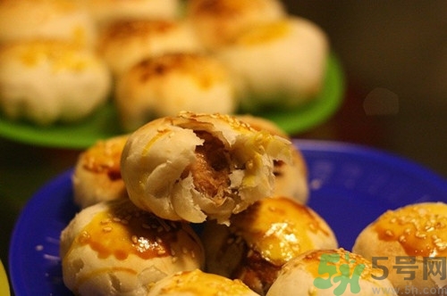 鲜肉月饼要加热吃吗,鲜肉月饼凉了之后怎么加热