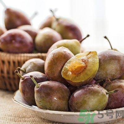 孕妇吃西梅好不好,西梅孕妇能吃吗 孕初期