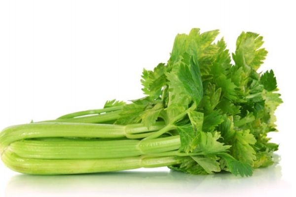西芹怎么做好吃呢,西芹怎样做好吃