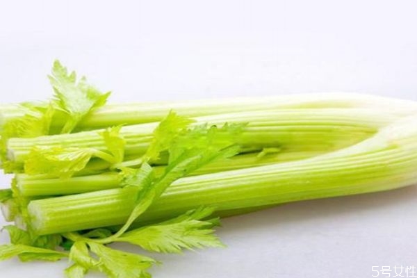 西芹又叫什么,西芹是芹菜