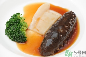 干海参和鲜海参哪种好,海参即食的好还是干的好 干海参和鲜海参哪种好,海参即食的好还是干的好