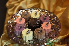 一块月饼的热量相当于多少米饭,一块月饼的热量大概是多少 一块月饼的热量相当于多少米饭,一块月饼的热量大概是多少