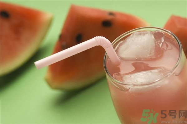 石榴榨汁籽能一起榨,番石榴榨汁籽能一起榨