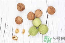 新鲜核桃如何去皮,鲜核桃怎么去皮快核桃内皮怎么剥