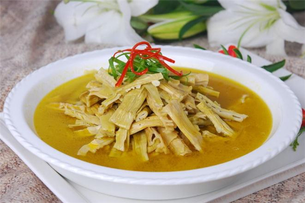 笋干和笋衣哪个好吃,笋干和笋衣哪个贵