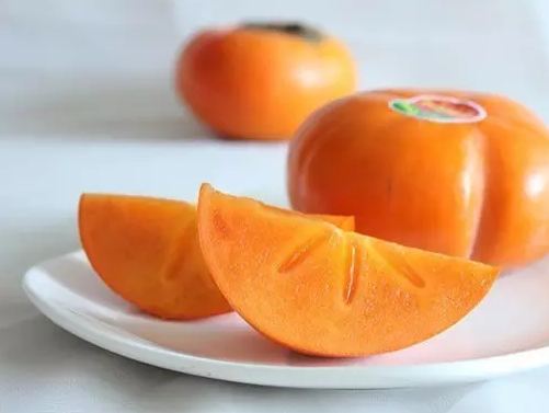 脆柿子硬的可以吃吗,脆柿子多吃点没事吧 脆柿子硬的可以吃吗,脆柿子多吃点没事吧