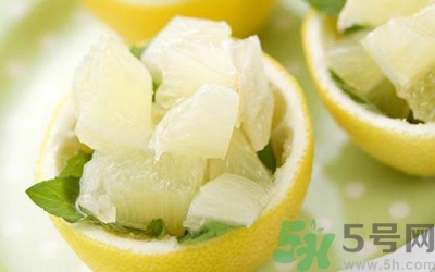 柚子皮怎么做好吃有什么功效,用柚子皮做好吃的