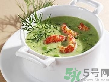 韭菜和生姜榨汁喝有什么用,韭菜可以和生姜一起吃吗 韭菜和生姜榨汁喝有什么用,韭菜可以和生姜一起吃吗