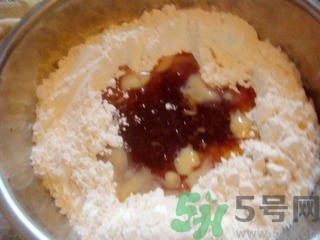 五仁酥饼家庭做法,五仁月饼的做法及配方