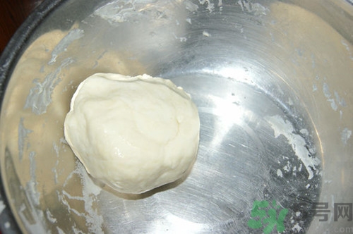 芹菜汁和面做什么比较好,用芹菜汁怎么和面