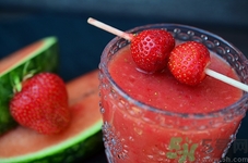 芹菜汁可以天天敷面膜吗,芹菜汁做面膜有什么功效