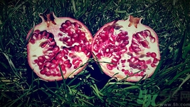 西瓜和石榴可不可以一起吃,榴莲和西瓜可不可以一起吃