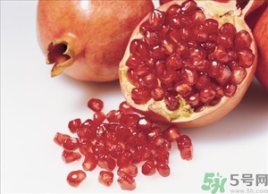 石榴汁弄衣服上怎么洗,衣服上的石榴汁怎么去除小窍门