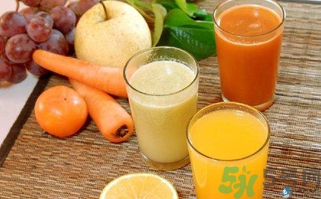 桃子可以榨汁喝吗,梨子可以榨汁喝吗 桃子可以榨汁喝吗,梨子可以榨汁喝吗