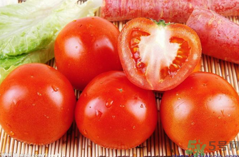 口腔溃疡可以吃月饼吗?,口腔溃疡可以吃柿饼吗?