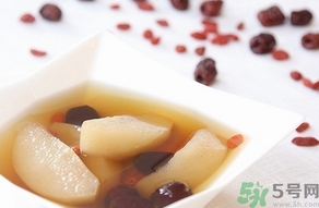 冰糖炖雪梨对便秘有用吗?,冰糖雪梨可以缓解便秘吗