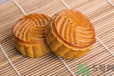 月饼放在冰箱冷冻一年了还能吃吗,月饼冷冻半年还能吃吗 月饼放在冰箱冷冻一年了还能吃吗,月饼冷冻半年还能吃吗