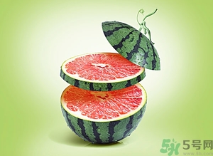 冻成冰的西瓜能吃吗?,西瓜冻成冰块还能吃吗 冻成冰的西瓜能吃吗?,西瓜冻成冰块还能吃吗