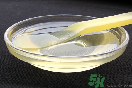 洋槐蜜怎么鉴别,洋槐蜜是什么颜色的