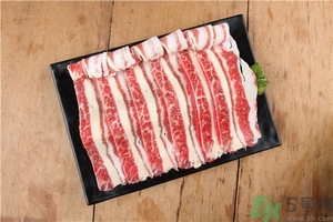 吃一斤羊肉的热量多少大卡,一斤羊肉热量是多少卡