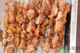 吃了羊肉串拉肚子怎么回事,吃完羊肉串拉肚子 吃了羊肉串拉肚子怎么回事,吃完羊肉串拉肚子