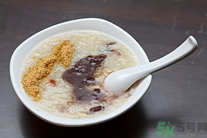 喝白粥会长胖吗,喝白米粥会长胖吗