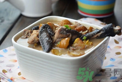 鸭子炖板栗好吃吗,板栗炖鸡好吃吗