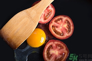 西红柿有多少热量,西红柿的热量是多少大卡