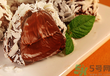 巧克力和牛奶能不能一起吃,牛奶能不能跟巧克力一起吃