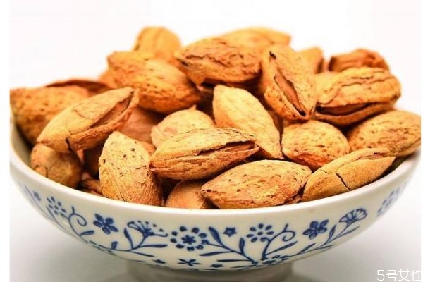 啥是巴旦木,什么叫巴旦木