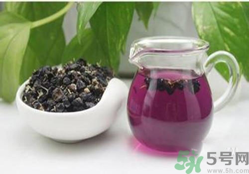 黑枸杞能用开水泡吗,黑枸杞泡水有什么作用和功效