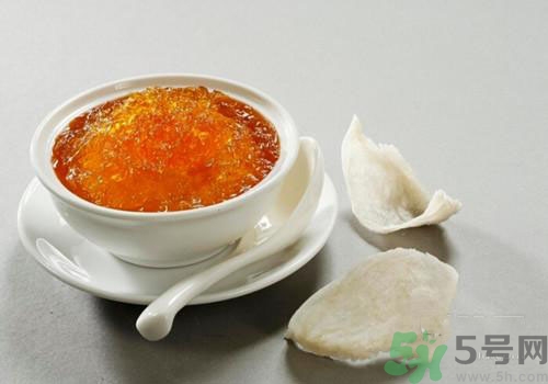 燕窝是燕子的口水做的吗,燕窝是燕子的唾液吗 燕窝是燕子的口水做的吗,燕窝是燕子的唾液吗