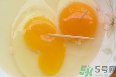 用鸡蛋清可以去黑头吗,用鸡蛋清去黑头是否真的有效果?