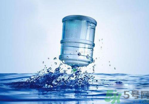 纯净水的保质期是多少天,纯净水的保质期是多久?