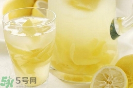 请问隔夜的柠檬水还可以喝吗,隔了夜的柠檬水还可以喝吗 请问隔夜的柠檬水还可以喝吗,隔了夜的柠檬水还可以喝吗