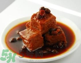 臭豆腐和腐乳有什么区别,豆腐乳和臭豆腐营养是一样的吗 臭豆腐和腐乳有什么区别,豆腐乳和臭豆腐营养是一样的吗