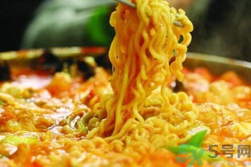 孕期可以吃方便面有什么影响,怀孕期间可以吃方便面吗?对孩子有影响么?