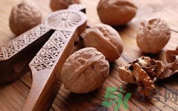 核桃怎么会苦涩,核桃有点苦涩怎么回事