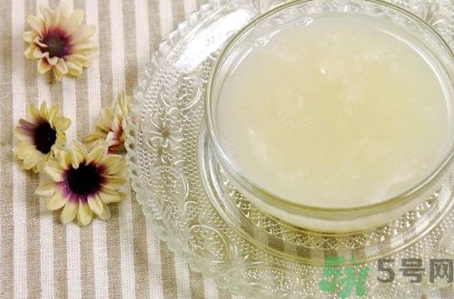 牛奶和米汤能一起喝吗,米汤可以喝牛奶一起掺着喝吗 牛奶和米汤能一起喝吗,米汤可以喝牛奶一起掺着喝吗