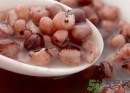 薏米可以和什么一起煲汤吗,薏米可以和什么一起煲汤健脾胃的