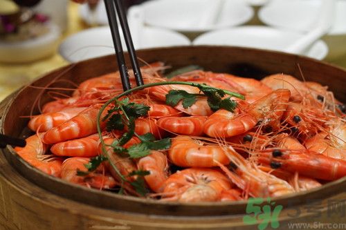 虾和提子可以一起吃吗,虾和红提子能一起吃吗