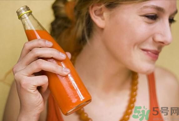 胡萝卜汁要煮熟喝吗,胡萝卜汁需要煮熟吗 胡萝卜汁要煮熟喝吗,胡萝卜汁需要煮熟吗