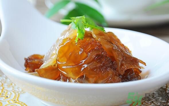 海蜇跟什么不能一起吃,海蜇不可以和什么一起吃