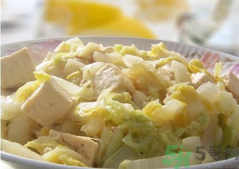 包菜可以和豆腐一起炒吗?,豆腐和包菜在一起炒怎么做