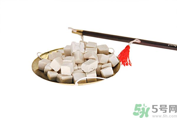 夏天吃茯苓好吗,冬天适合吃茯苓吗 夏天吃茯苓好吗,冬天适合吃茯苓吗