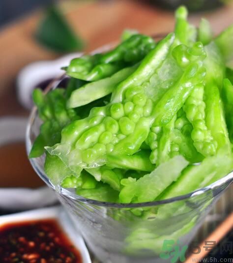 苦瓜是碱性还是酸性食物,苦瓜是碱性还是酸性的