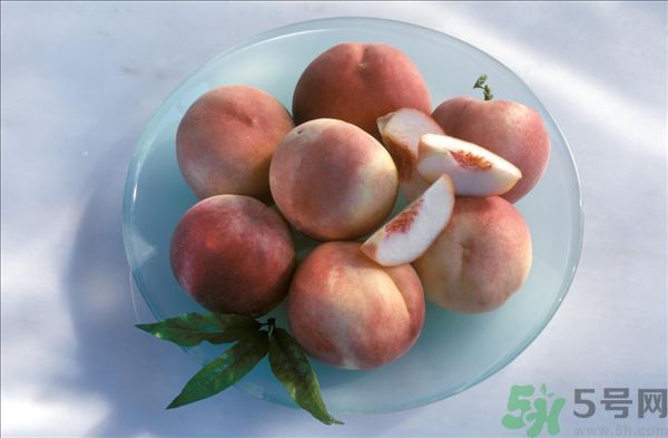 山竹和桃子能一起吃吗,山竹不能和什么水果一起吃