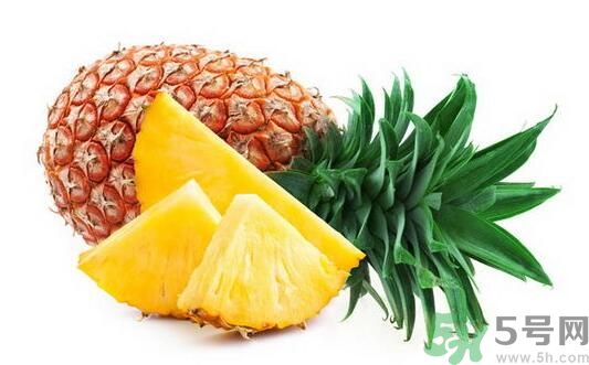 菠萝里面发黑是什么情况,菠萝中间发黑