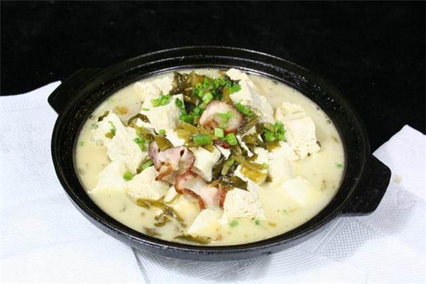 五花肉雪里红炖豆腐的做法,砂锅雪里红炖豆腐的做法