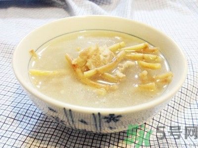 鱼腥草可以炖鸡汤吗,鱼腥草能煲鸡汤吗?